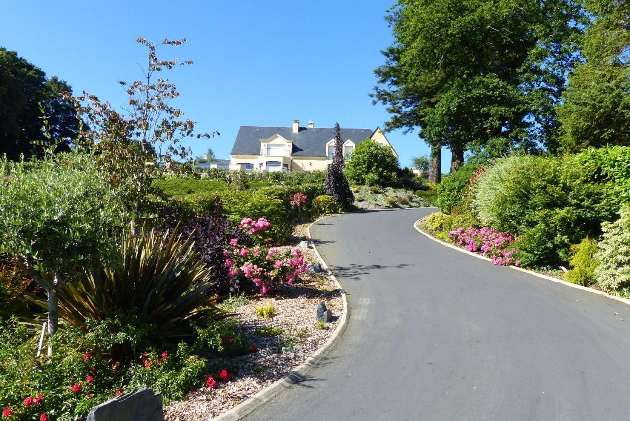 Le Domaine Des Chevaliers De Malte Bed & Breakfast Villedieu-les-Poêles Exterior photo